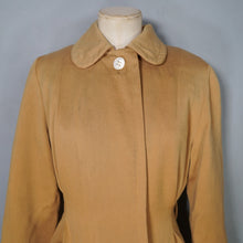 Load image into Gallery viewer, 40s "FERNPROOF" CAMEL COLOURED WOOL TRENCH STYLE COAT - S-M