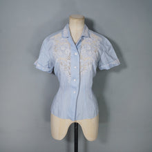 Load image into Gallery viewer, 50s PASTEL BLUE LINEN BLOUSE WITH FLORAL CUTWORK EMBROIDERY - S-M