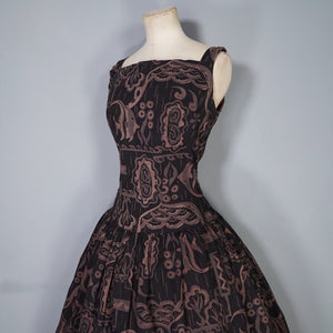 50s DARK BROWN HAWAIIAN STYLE FISH PRINT FULL SKIRTED DRESS - S