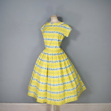 Load image into Gallery viewer, 50s YELLOW STRIPE AND FLORAL PRINT FULL SKIRTED COTTON DRESS - S