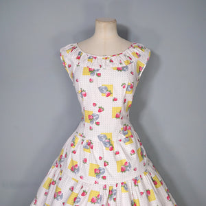 50s 60s STRAWBERRY SUMMER FRUIT PRINT TIERED COTTON DAY DRESS - M