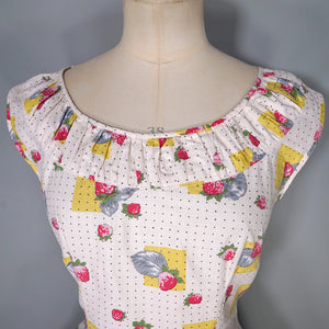 50s 60s STRAWBERRY SUMMER FRUIT PRINT TIERED COTTON DAY DRESS - M