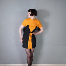 Load image into Gallery viewer, 60s BLACK AND ORANGE COLOURBLOCK SHIFT DRESS - S-M