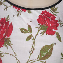 Load image into Gallery viewer, 50s RED FLORAL RHINESTONED COTTON DRESS WITH POCKETS - S-M