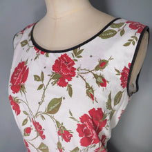 Load image into Gallery viewer, 50s RED FLORAL RHINESTONED COTTON DRESS WITH POCKETS - S-M