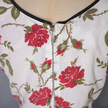 Load image into Gallery viewer, 50s RED FLORAL RHINESTONED COTTON DRESS WITH POCKETS - S-M