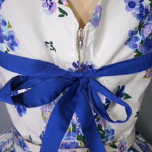 Load image into Gallery viewer, 50s HORROCKSES FASHIONS BLUE FLORAL COTTON DRESS WITH FULL SWEEP - S