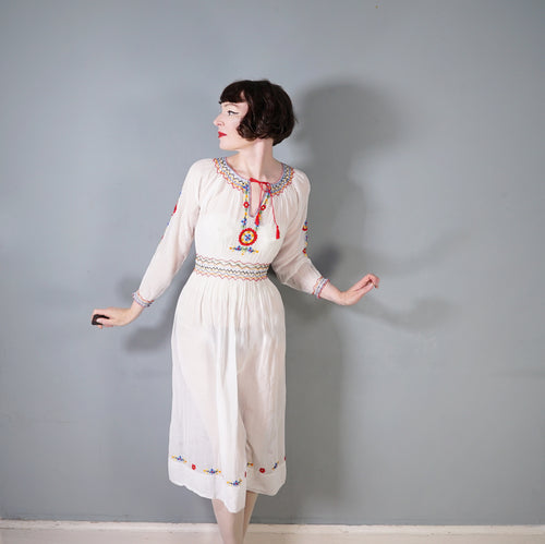 1940s HAND EMBROIDERED HUNGARIAN GAUZE COTTON DRESS - S