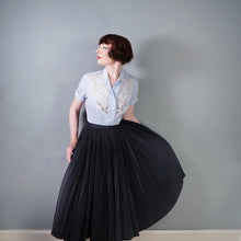 Load image into Gallery viewer, 50s PASTEL BLUE LINEN BLOUSE WITH FLORAL CUTWORK EMBROIDERY - S-M