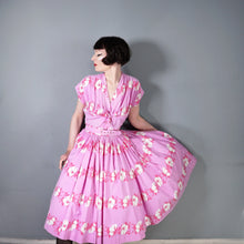 Load image into Gallery viewer, 50s HORROCKSES FASHION BRIGHT PINK FLORAL PRINT FULL SKIRTED COTTON DRESS - S