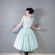Load image into Gallery viewer, 50s HORROCKSES FOR RICHARD SHOPS GREEN FLORAL FULL SKIRTED DRESS - S