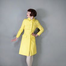 Load image into Gallery viewer, 60s "FEMINELLA" LIGHTWEIGHT YELLOW FITTED SPRING COAT - XS