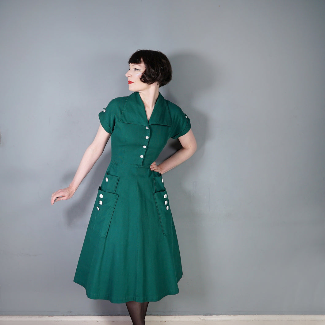 40s GREEN TEXTURED COTTON SHIRT DRESS WITH POCKETS AND BUTTONS - S