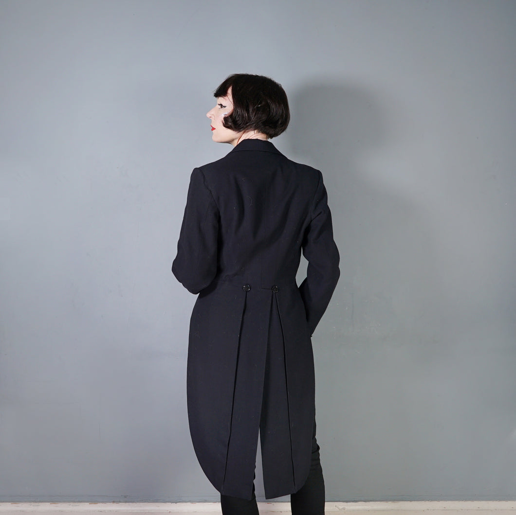 VINTAGE 60s? BLACK EVENING LONG BLACK TAILS / TAILCOAT - S-M