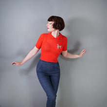 Load image into Gallery viewer, 50s "NYLON BY NEWPORT" POODLE APPLIQUE CORAL CROPPED JUMPER - XXS / PETITE