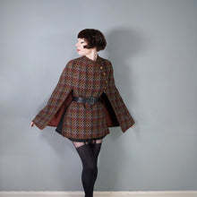 Load image into Gallery viewer, 70s ECLIPSE PURE WOOL BROWN WELSH WOOLLENS TAPESTRY CAPE - S-M