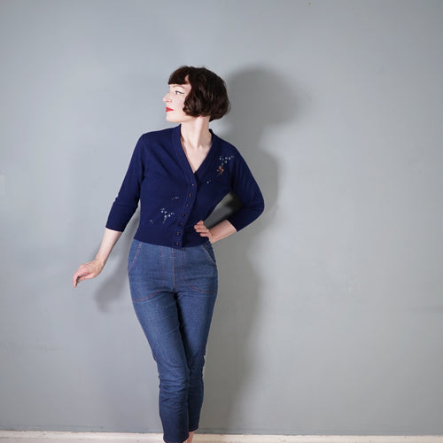 50s / 60s NAVY BLUE PRINGLE SCOTTISH HAND INLAID INTARSIA BLUEBELL CARDIGAN - S