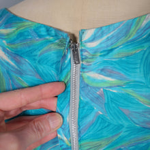 Load image into Gallery viewer, 60s HAWAIIAN TIKI TURQUOISE FLORAL MAXI PILLAR DRESS WITH SASH - S