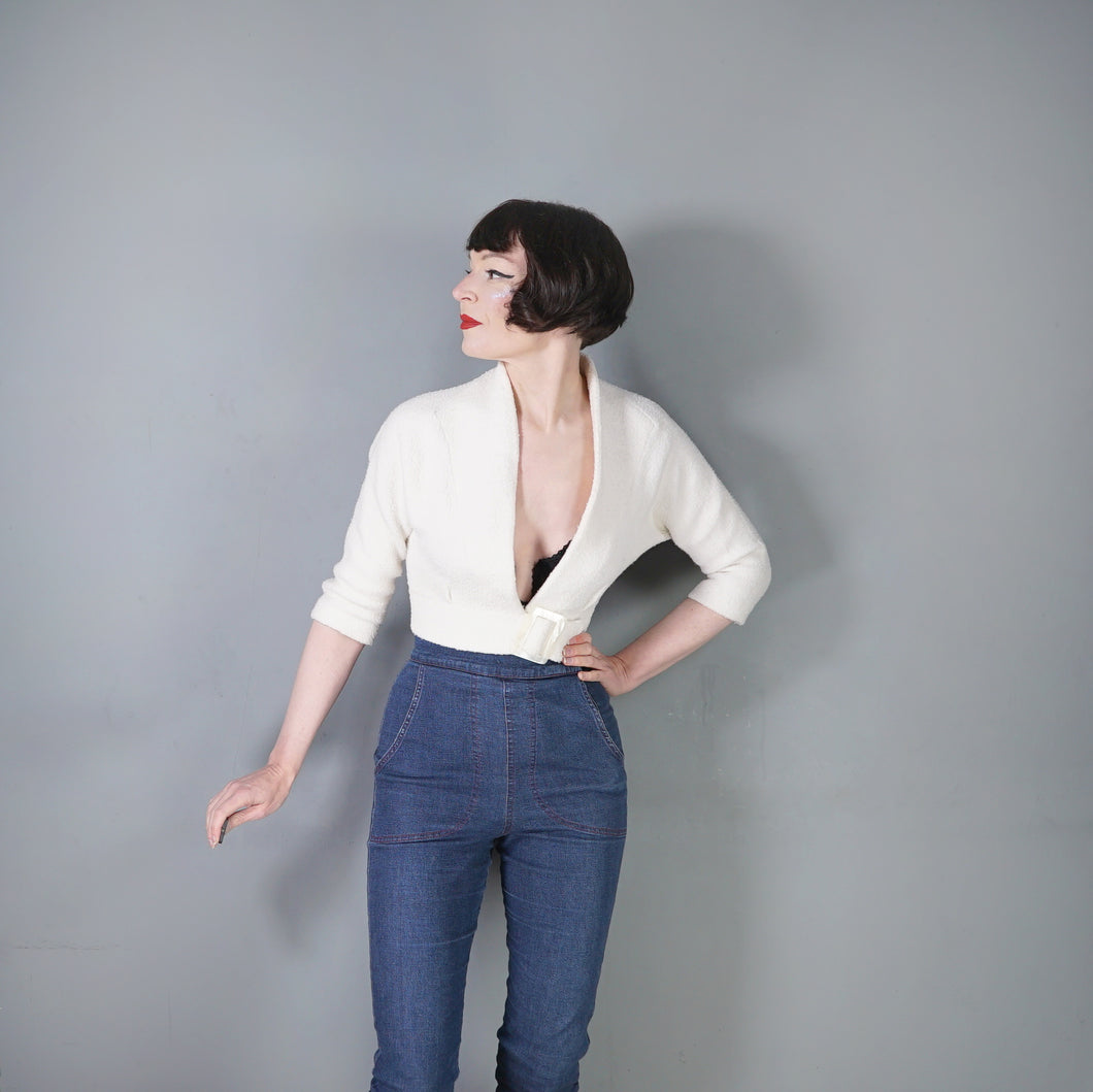 50s CROPPED WHITE BOLERO CARDIGAN / JACKET WITH BUCKLED WAIST - XS-S