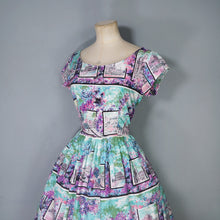 Load image into Gallery viewer, 50s PURPLE PINK ANG TURQUOISE SCENIC EUROPEAN SNAPSHOTS NOVELTY DRESS - M