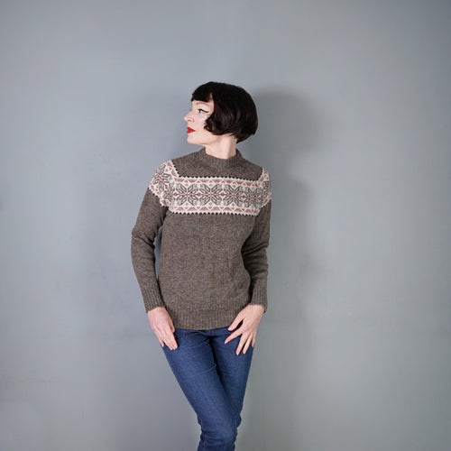 MOFFAT WEAVERS PURE NEW WOOL DEEP EARTHY BROWN FAIRISLE JUMPER - M