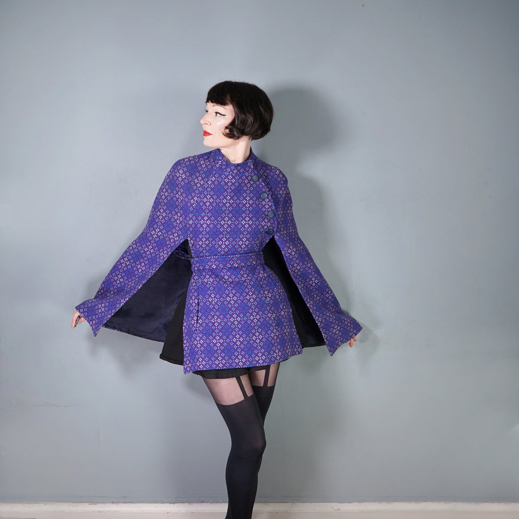 70s WELSH WOOLLENS PURPLE AND BLUE TAPESTRY CAPE COAT - S-M