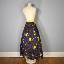 Load image into Gallery viewer, 70s BLACK AND YELLOW CELESTIAL STAR PRINT MAXI COTTON SKIRT - 34"