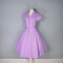 Load image into Gallery viewer, 50s PASTEL PURPLE SEERSUCKER FULL SKIRTED DRESS - S-M