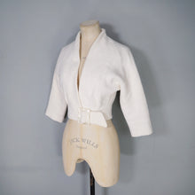 Load image into Gallery viewer, 50s CROPPED WHITE BOLERO CARDIGAN / JACKET WITH BUCKLED WAIST - XS-S