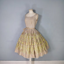 Load image into Gallery viewer, 50s VICTOR JOSSELYN BROWN AND YELLOW PAISELY PRINT FULL SKIRTED DRESS S-M