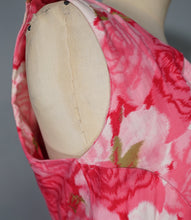 Load image into Gallery viewer, 50s PINK FLORAL ROSE PRINT BUBBLE HEM PEPLUM WIGGLE COCKTAIL DRESS - S