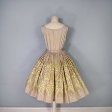 Load image into Gallery viewer, 50s VICTOR JOSSELYN BROWN AND YELLOW PAISELY PRINT FULL SKIRTED DRESS S-M