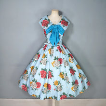 Load image into Gallery viewer, 50s CHAPON LIGHT BLUE HUGE RED WHITE AND YELLOW ROSE PRINT DRESS - M