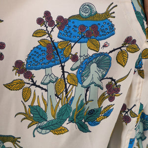 70s AUTUMNAL NOVELTY PRINT MUSHROOM AND SNAIL PRINT SHIRT - L