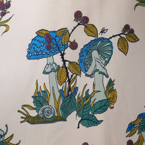 70s AUTUMNAL NOVELTY PRINT MUSHROOM AND SNAIL PRINT SHIRT - L