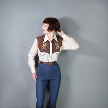 Load image into Gallery viewer, 80s WESTERN SHIRT WITH GOLD DANCING COUPLE EMBROIDERY - M