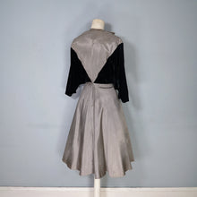 Load image into Gallery viewer, 40s &quot;LOUIS MUSMAN&quot; SILVER AND BLACK STRIPE ZIP FRONT DRESS WITH VELVET BATWING SLEEVE - S