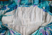 Load image into Gallery viewer, 50s TAILORED FRENCH FLORAL FULL SKIRTED FLORAL SUN DRESS - XS-S