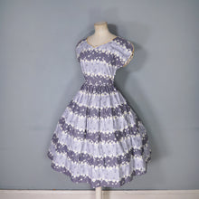 Load image into Gallery viewer, 50s EASTEX GREY FLORAL DAISY PRINT COTTON FULL SKIRT DRESS - XS-S