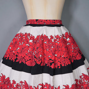 50s 60s BOLD FLORAL AND STRIPE RED BLACK FULL COTTON SKIRT 28.5-29"
