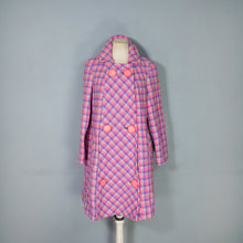 Load image into Gallery viewer, 60s PINK AND PURPLE HOUNDSTOOTH AUTUMN SWING COAT - S-M