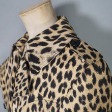 Load image into Gallery viewer, 70s 80s FRENCH LEOPARD ANIMAL PRINT BELTED TRENCH COAT - XS-S