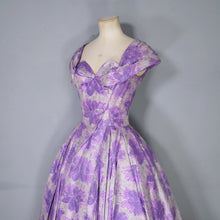 Load image into Gallery viewer, 50s 60s FRANK USHER GREY AND PURPLE FLORAL FORMAL PARTY DRESS - XS