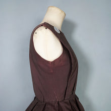 Load image into Gallery viewer, 60s BROWN PINAFORE STYLE FULL SKIRTED DAY DRESS WITH BUTTONED BIB  - XS / petite