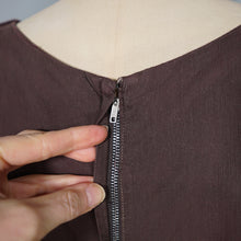 Load image into Gallery viewer, 60s BROWN PINAFORE STYLE FULL SKIRTED DAY DRESS WITH BUTTONED BIB  - XS / petite