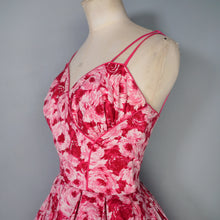 Load image into Gallery viewer, 50s JOAN MILLER PINK ROSE PRINT FULL SKIRTED COTTON SUN DRESS - XS