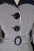 Load image into Gallery viewer, 70s LEE BENDER BUS STOP BLACK AND WHITE TAIL BACK BELTED SHIRT JACKET - S