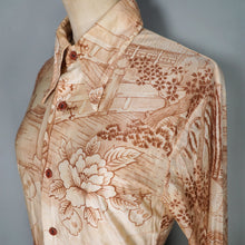 Load image into Gallery viewer, 70s CHINESE ROMANTIC SCENIC NOVELTY PRINT SILKY SHIRT - S