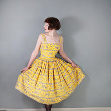 Load image into Gallery viewer, 50s BRIGHT YELLOW FLORAL SQUIGGLE PRINT FULL SKIRTED SUN DRESS - XS-S