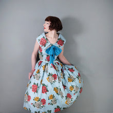 Load image into Gallery viewer, 50s CHAPON LIGHT BLUE HUGE RED WHITE AND YELLOW ROSE PRINT DRESS - M